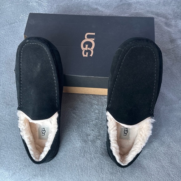 Men UGG Ascot Slipper Suede Black 100% Authentic Brand New - Picture 10 of 10